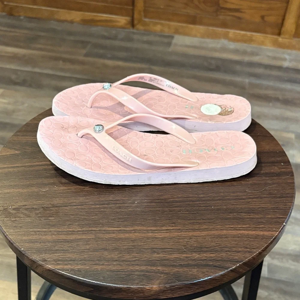 Coach Pink Logo-Pattern Flip Flop Sandals - Picture 5 of 8